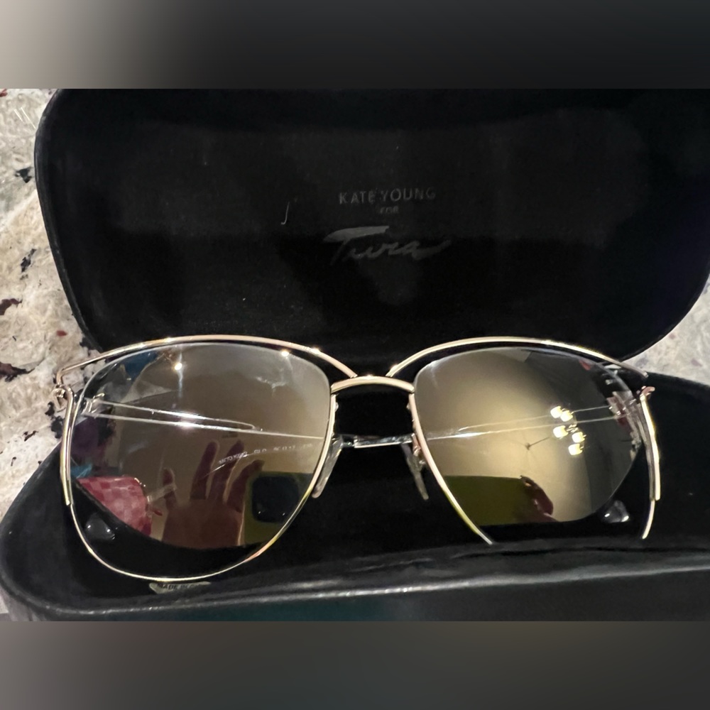 Women’s sunglasses